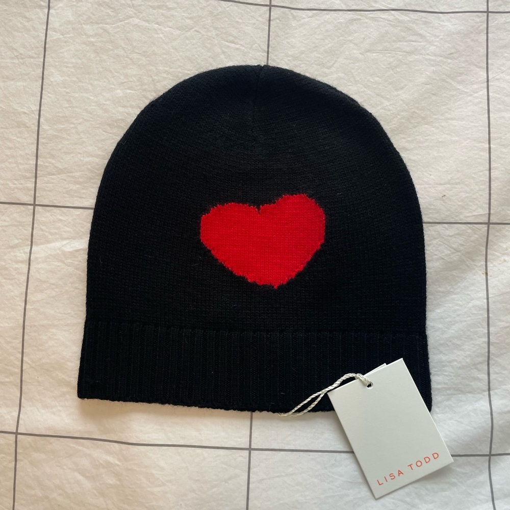 Lisa Todd - black hat. NWT